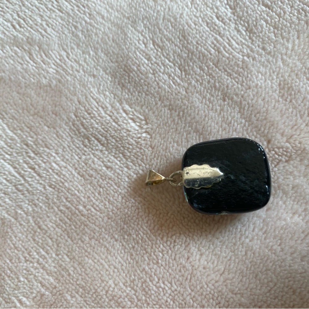 Pendant - Picture 2 of 3